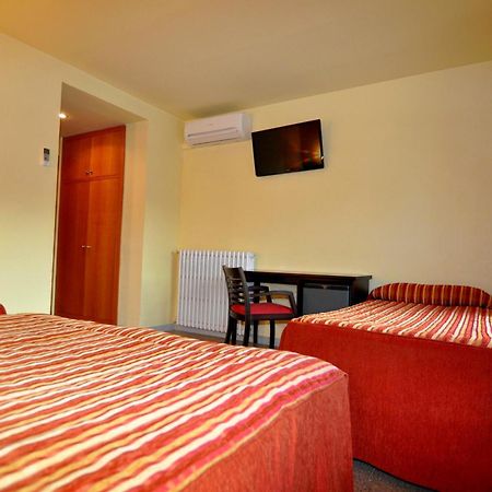 Hotel Sole Pobla de Segur Exterior photo